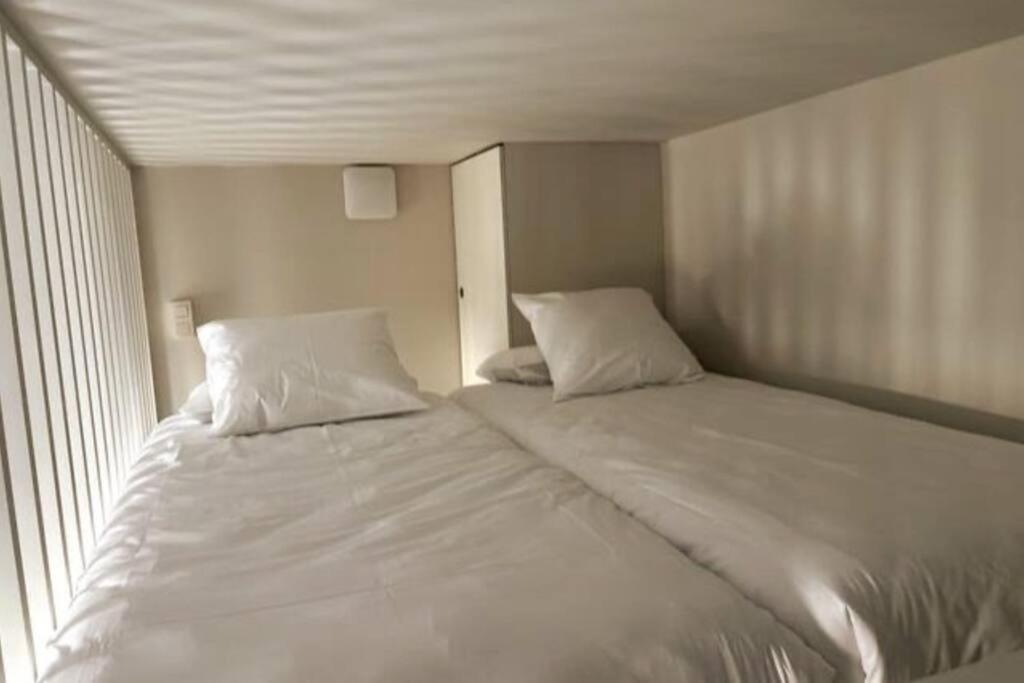 Apartamento Au Cabinet Childeric Tournai Exterior foto