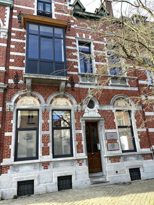 Apartamento Au Cabinet Childeric Tournai Exterior foto