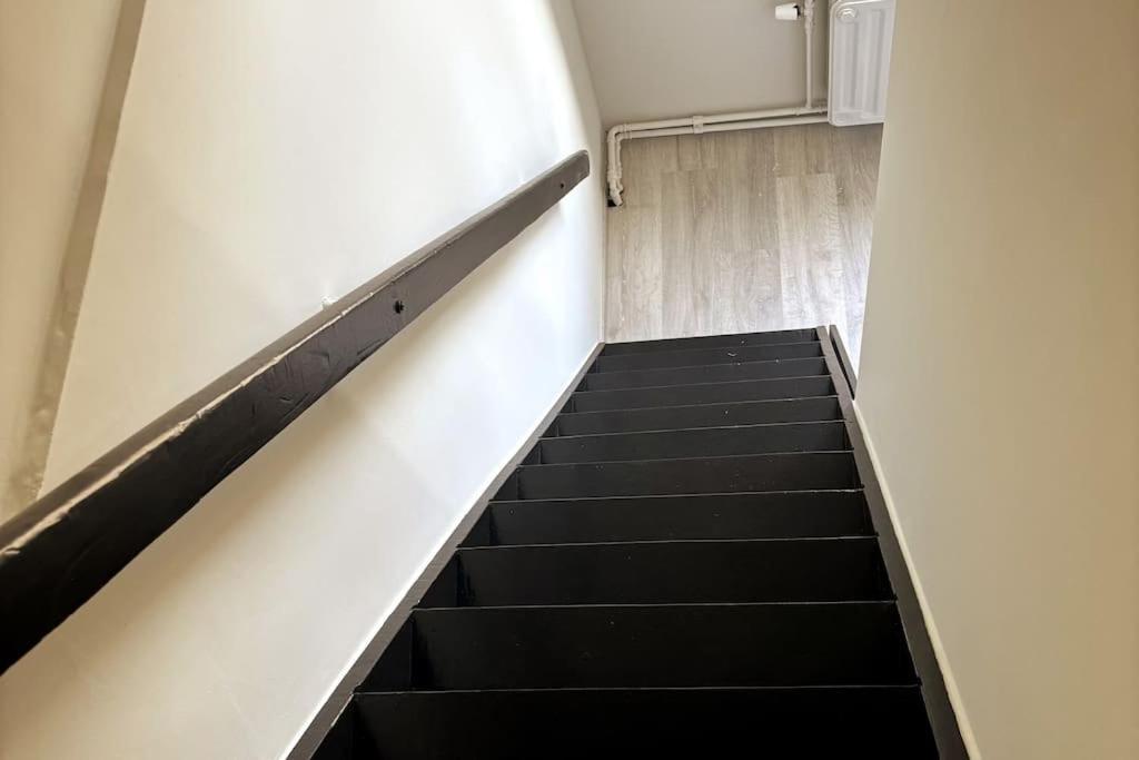 Apartamento Au Cabinet Childeric Tournai Exterior foto